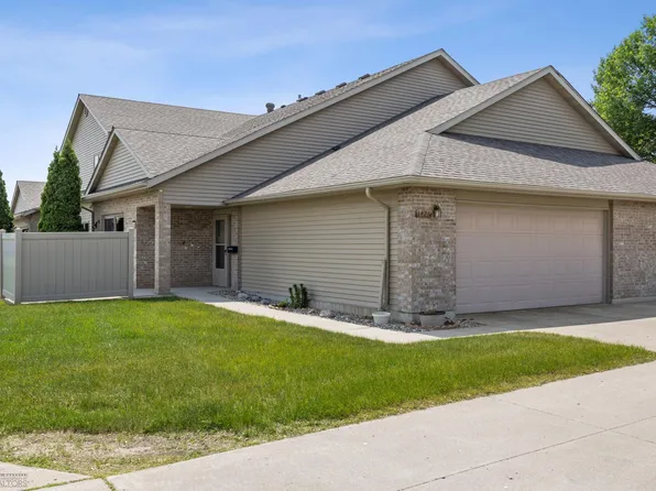 1426 Heatherwood Ct, West Fargo, ND 58078