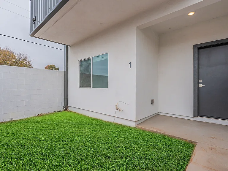 1840 E Monterey Way #14 — Photo 7