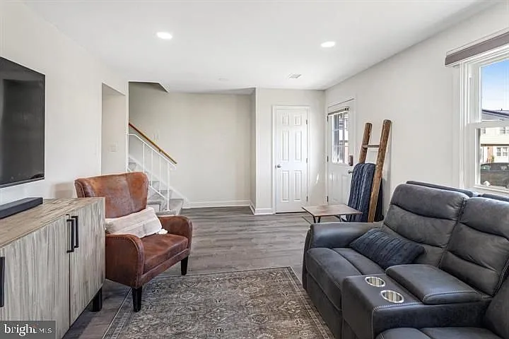 2454 Kilpatrick Pl — Photo 9