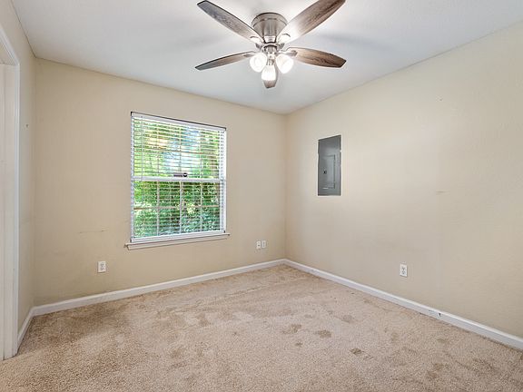 2nd image of 207 Westminster Dr #1