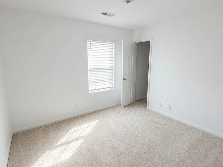 126 N Cavalcade Cir — Photo 17