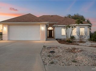 3321 E Clubhouse Dr, Edinburg, TX 78542