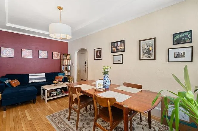 33 Westbourne Ter #4 — Photo 3