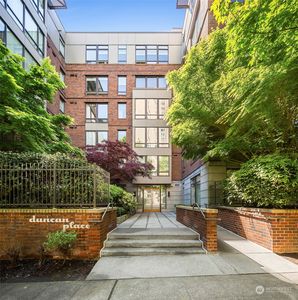 4547 8th Avenue NE #210, Seattle, WA, 98105