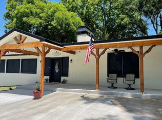 805 Apple Dr, Grove, OK 74344