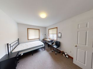 1554 Jones Dr ROOM 3, Ann Arbor, MI 48105