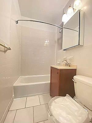 5th image of 317 E 90th St APT 1C