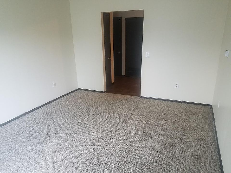 1st image of 1694 Treetop Dr APT 5A
