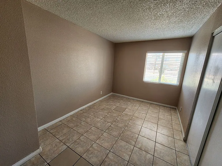 1705 Breckenwood Ct #1 — Photo 8
