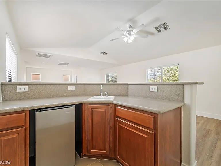 9372 Glendora Valley St — Photo 13