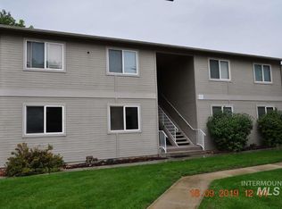 213 W 1st St N, Middleton, ID 83644
