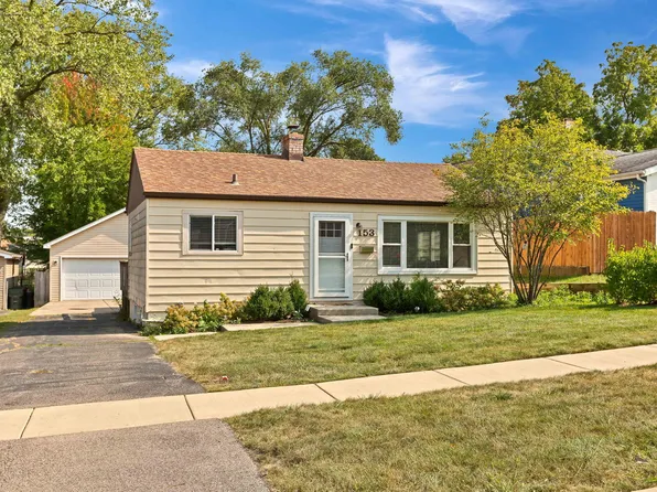 153 Hickory St, Mundelein, IL 60060