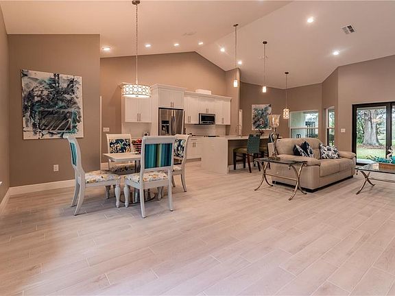 5th image of 3101 W Bermuda Dunes Dr