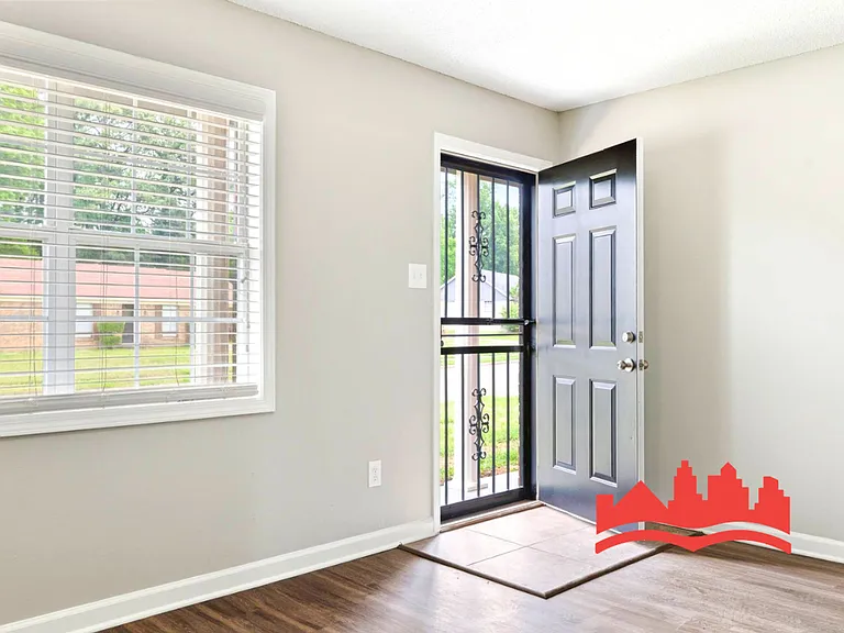 3989 Battlefield Dr — Photo 7