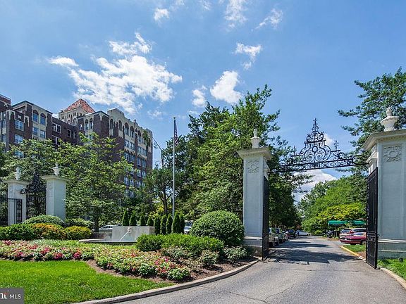 2nd image of 4000 Cathedral Ave NW #835