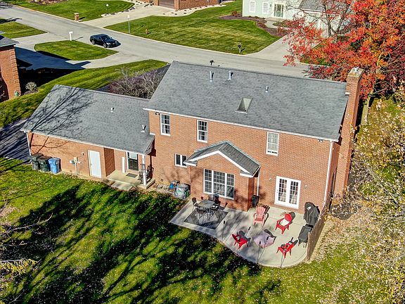 3rd image of 1201 Muirfield Dr