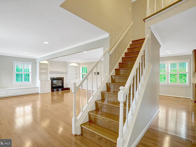 6281 Gentle Ln — Photo 3