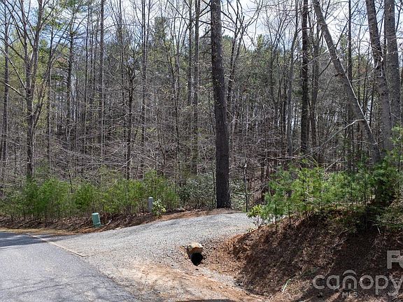 3rd image of 503 Larkhaven Dr