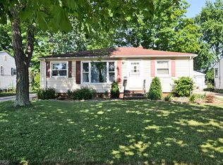 7595 Dawn Haven Dr, Parma, OH