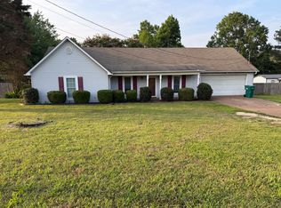 141 E University Pkwy, Jackson, TN 38305