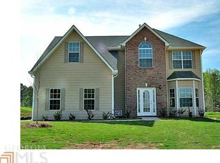 601 Maltese Dr, Atlanta, GA 30349