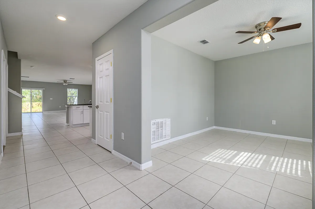 Building Photo - 13344 Great Plains Dr
