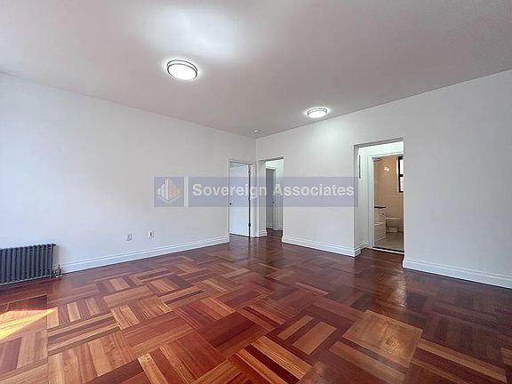 4th image of 611 W 137th St #53A