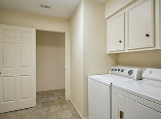 5717 Ridgerock Rd #5717, Fort Worth, TX 76132