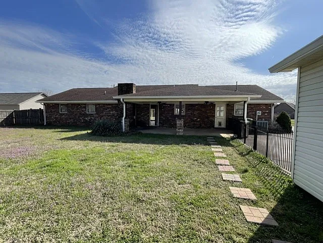 2202 Harding Ave — Photo 16