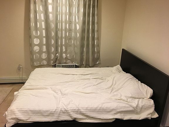 5th image of 3013 30th St APT 1A