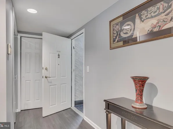 9108 Centennial Sta #910, Warminster, PA 18974