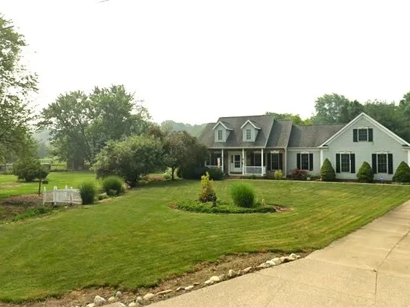4434 Johnson Rd, Barberton, OH 44203