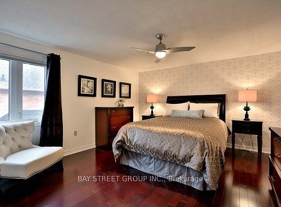4th image of 215 River Oaks Blvd E