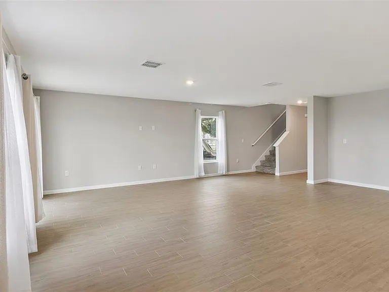 5580 Maddie Dr — Photo 7
