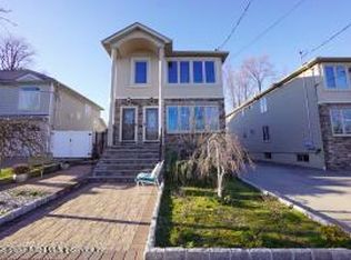 25 Summit Pl, Staten Island, NY 10312