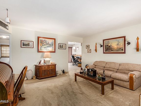 3rd image of 4035 W Orangewood Ave