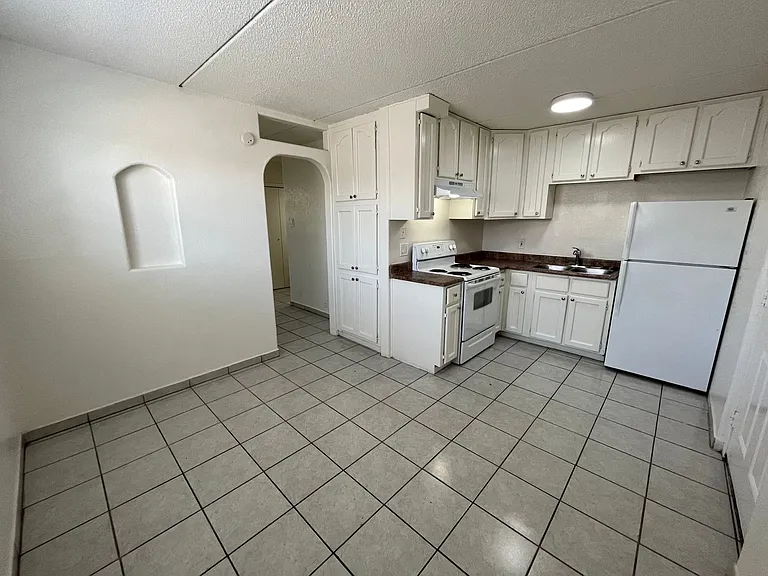 769 E. Pierce St. — Photo 1
