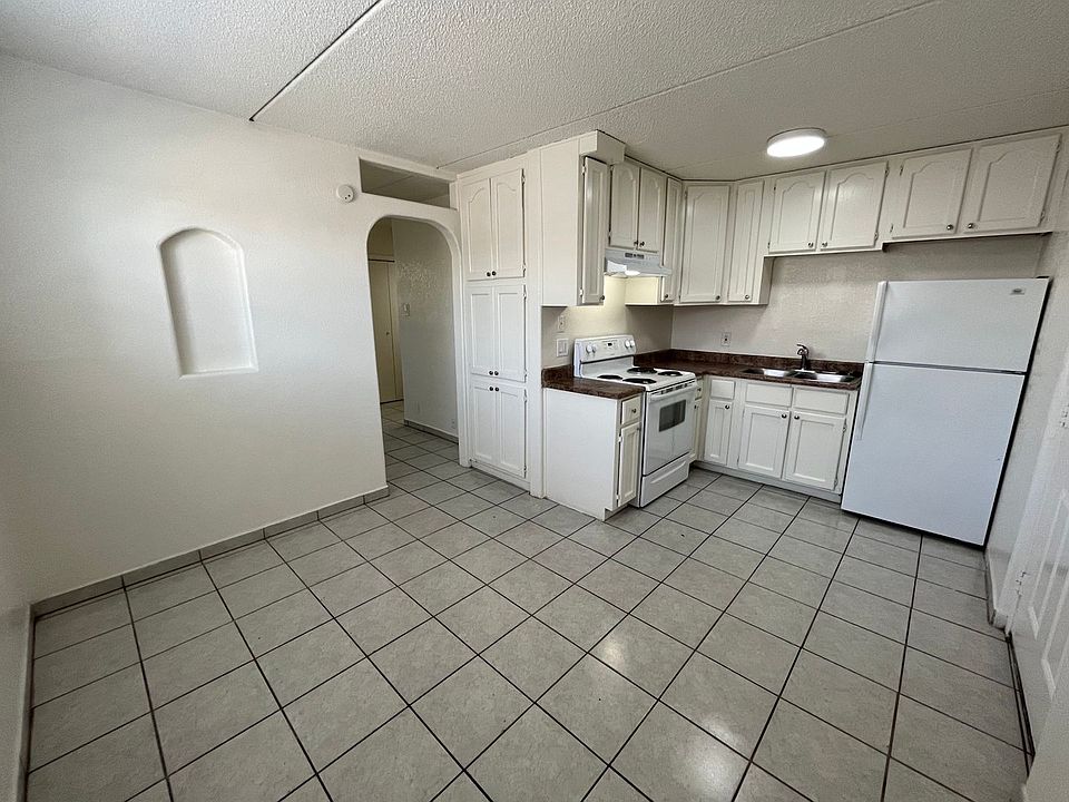 1st image of 769 E Pierce St APT 04