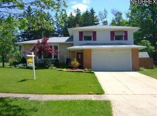 7631 Roeper Rd, Parma, OH 44134