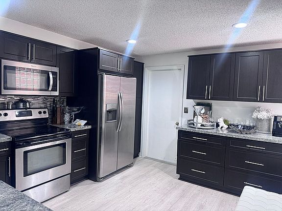 2nd image of 1543 Barcelona Way Weston Fl 5 #30