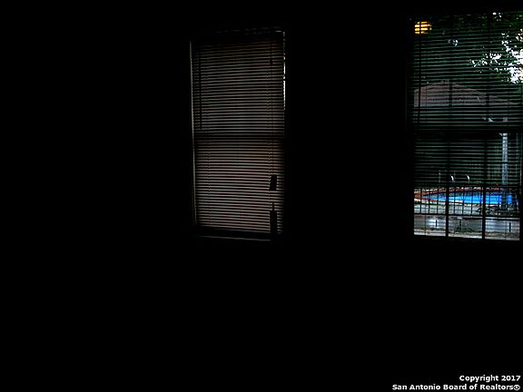 5th image of 1522 Brunswick Blvd