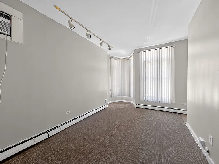 2943 S Canal St #2 — Photo 10