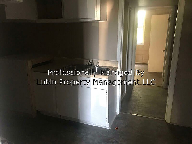 2nd image of 2444 Ketchum Cv APT 6