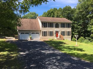 2415 Azalea Way, East Stroudsburg, PA 18302