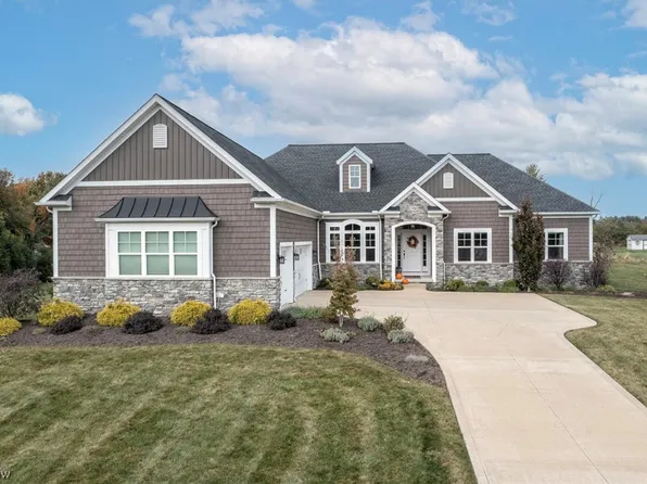 5139 Maplewood Farm Dr, Medina, OH 44256