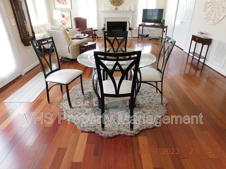 2055 Freeman Dr — Photo 11