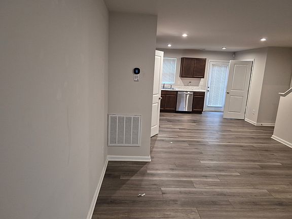 2nd image of 417 Harmony Hill Trl