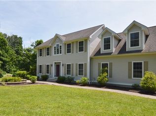 205 Joy Rd, Middlebury, CT 06762