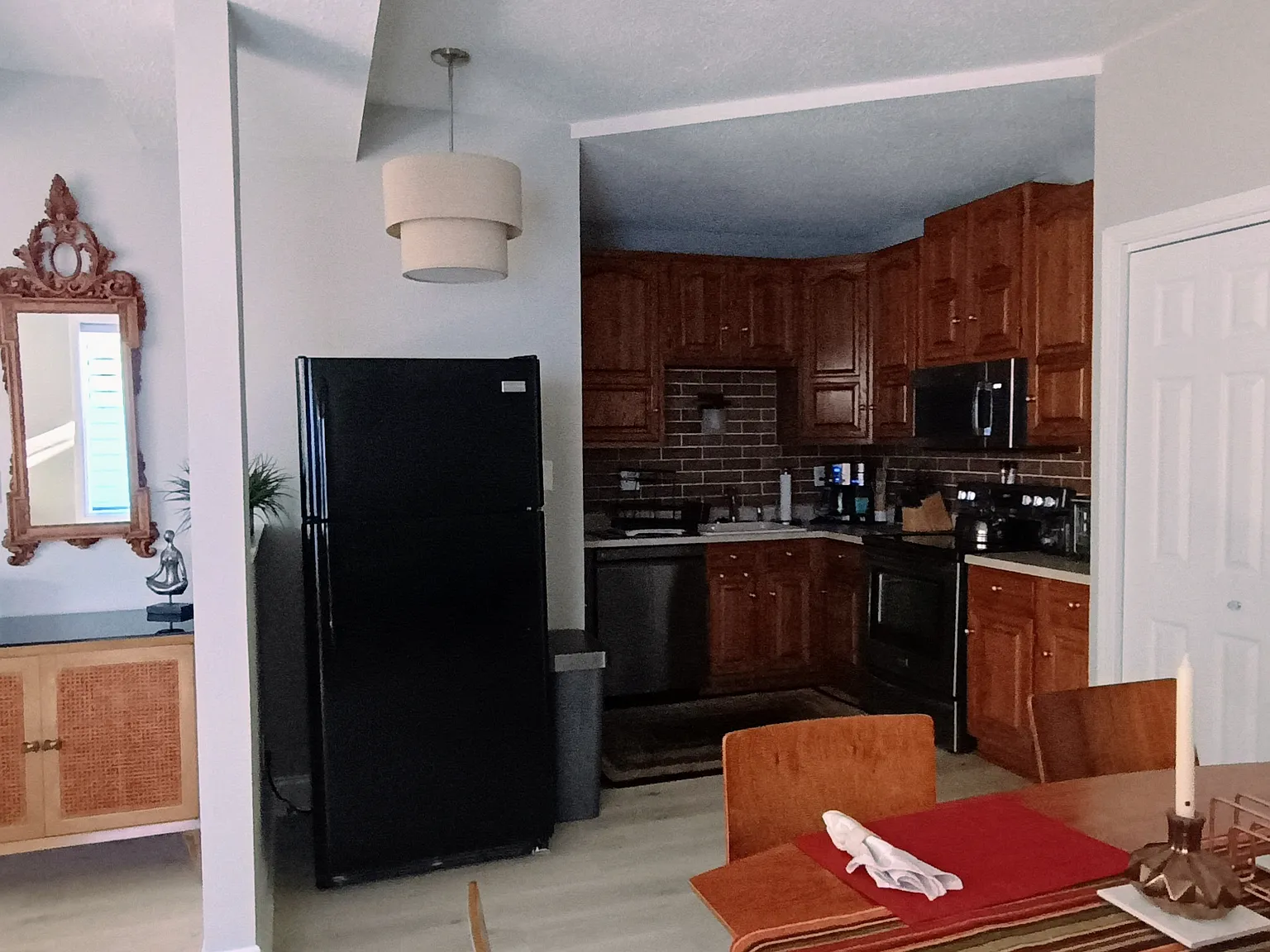 1 bed, $1,650 — Photo 4