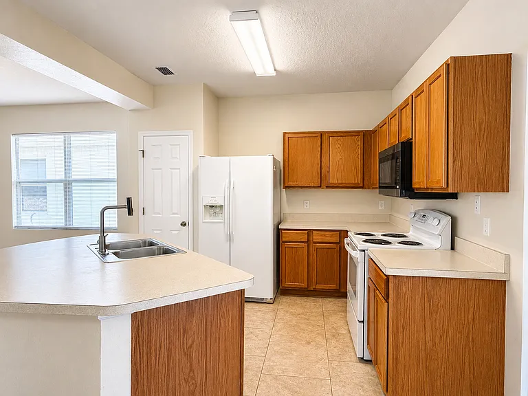 4312 Collinwood Dr — Photo 10